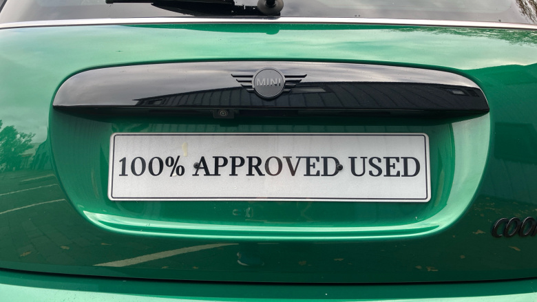 MINI Hatchback 1.5 Cooper Sport 3dr Auto Petrol Hatchback